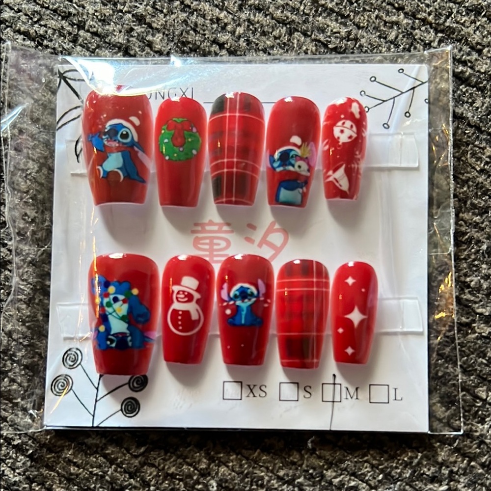 Stitch’s Christmas Cartoon Nail Set